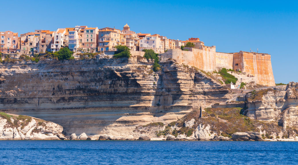Tour des falaises de Bonifacio en bateau Corse du Sud